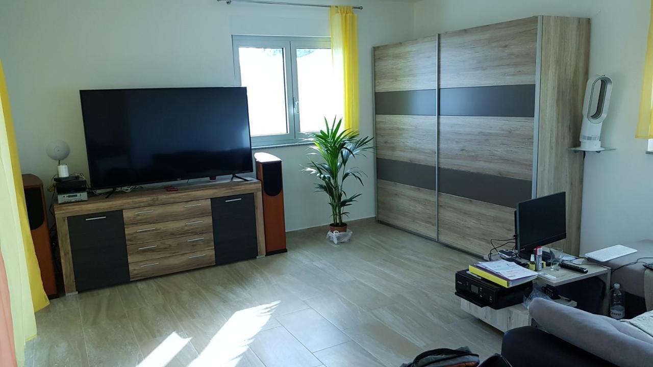 Yellow Cube Kožino 外观 照片